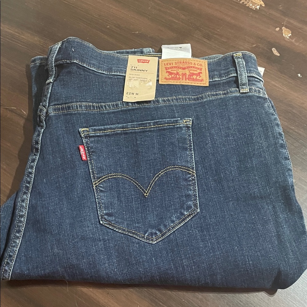 Levi's Women's Dark Indigo Skinny Jeans